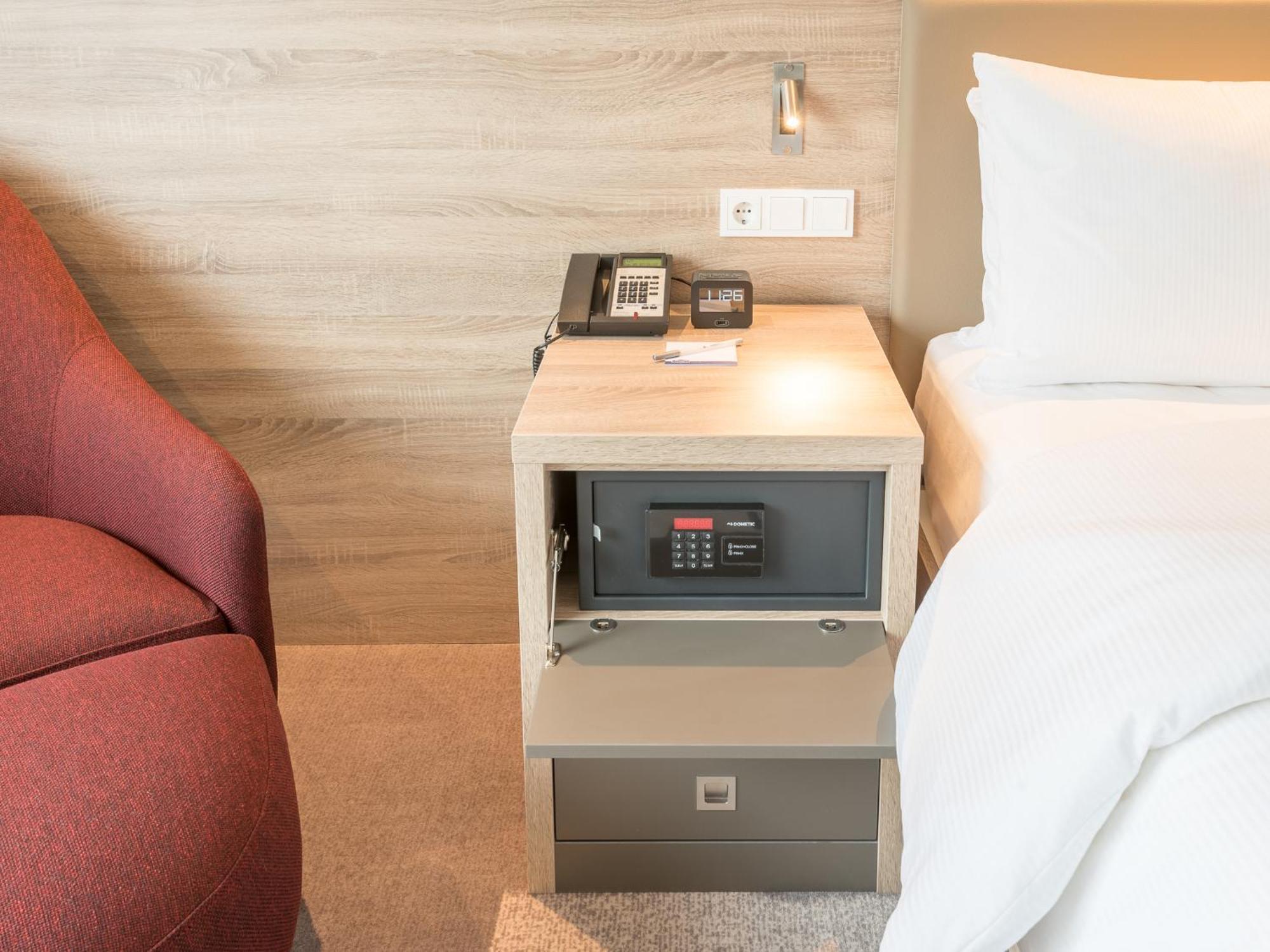 Hampton By Hilton Frankfurt City Centre East Frankfurt am Main Bagian luar foto