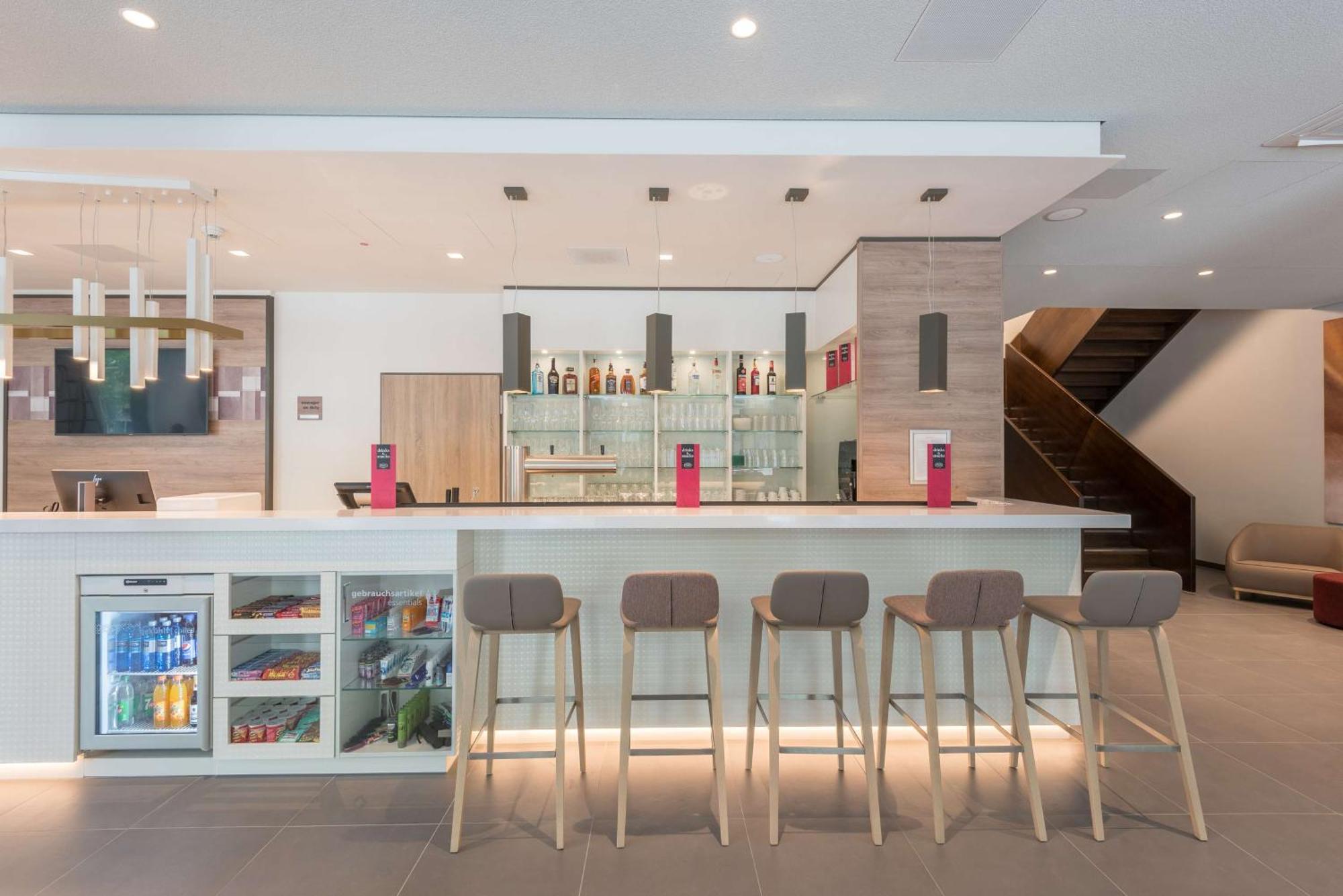 Hampton By Hilton Frankfurt City Centre East Frankfurt am Main Bagian luar foto