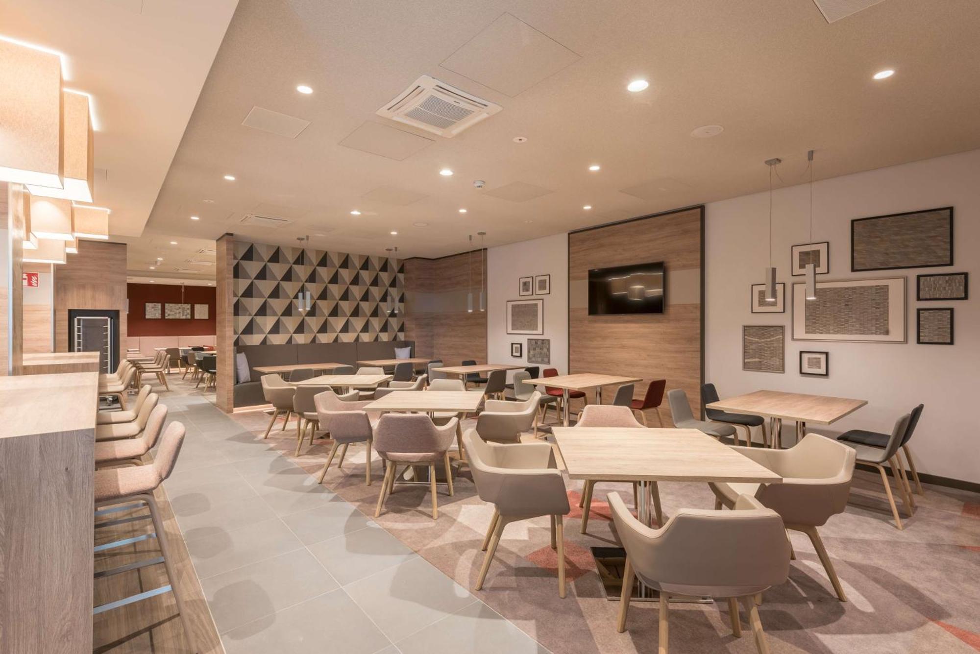 Hampton By Hilton Frankfurt City Centre East Frankfurt am Main Bagian luar foto