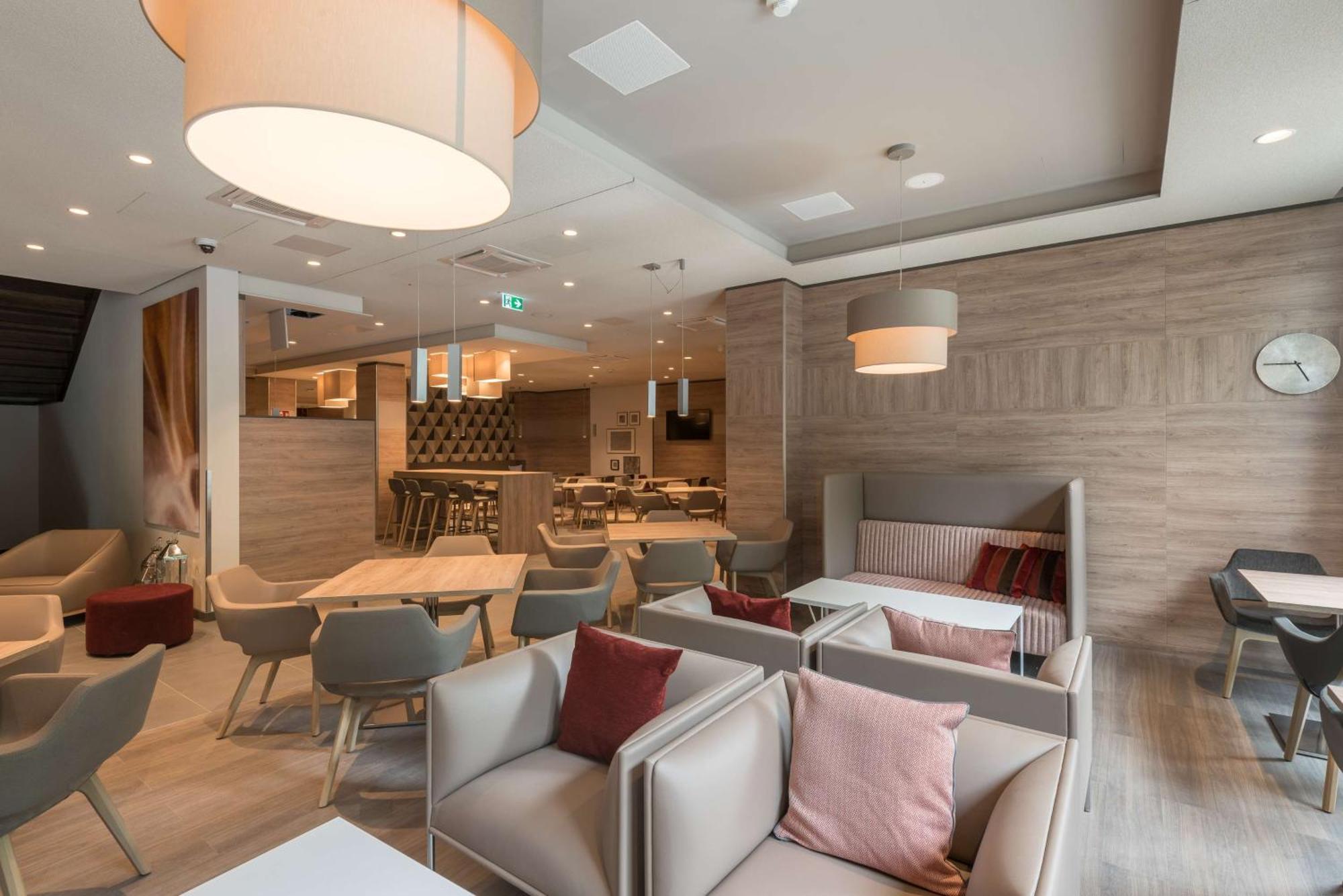Hampton By Hilton Frankfurt City Centre East Frankfurt am Main Bagian luar foto