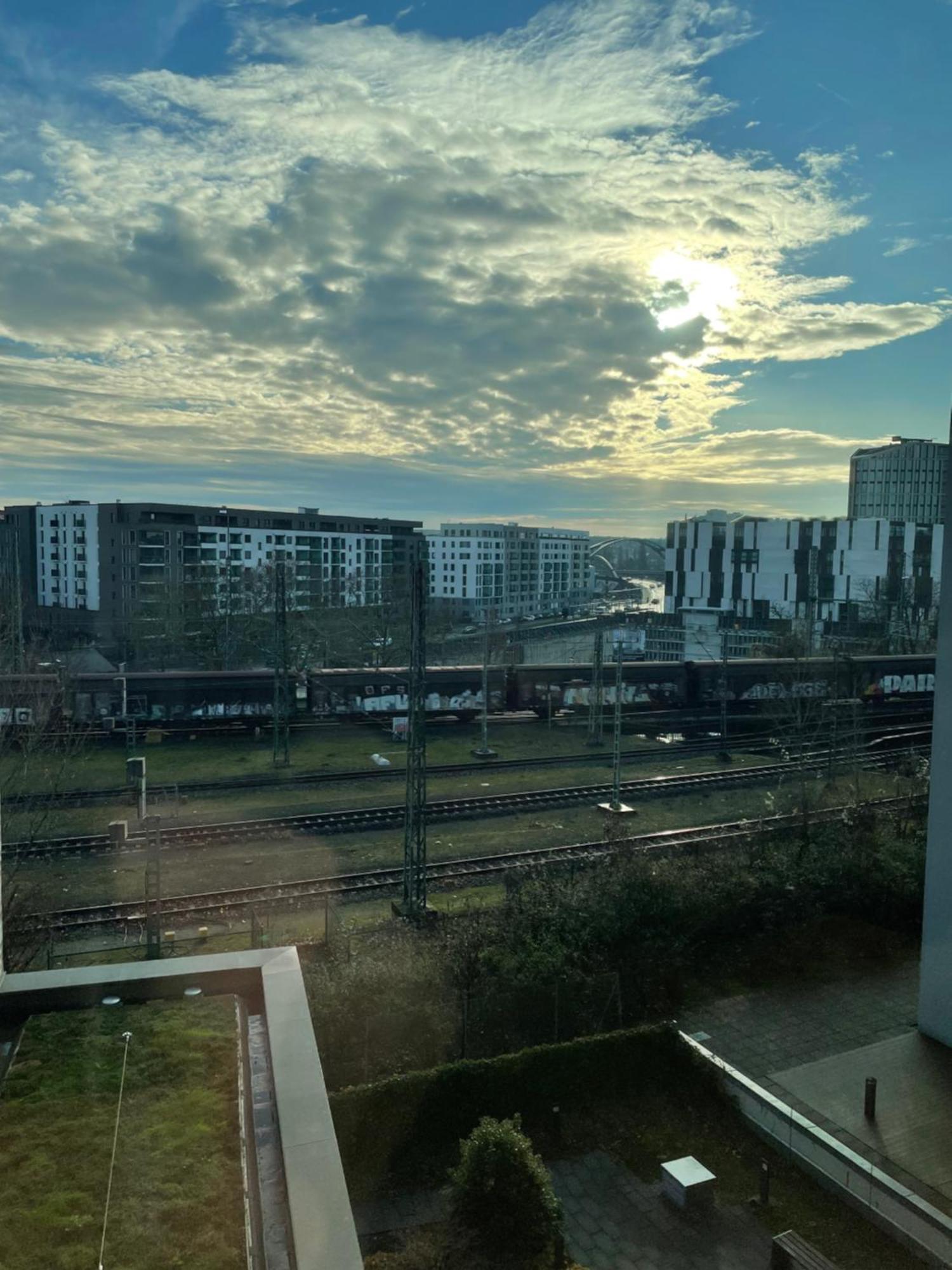 Hampton By Hilton Frankfurt City Centre East Frankfurt am Main Bagian luar foto